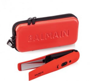 Open image in slideshow, Limited Edition Cordless Straightener
